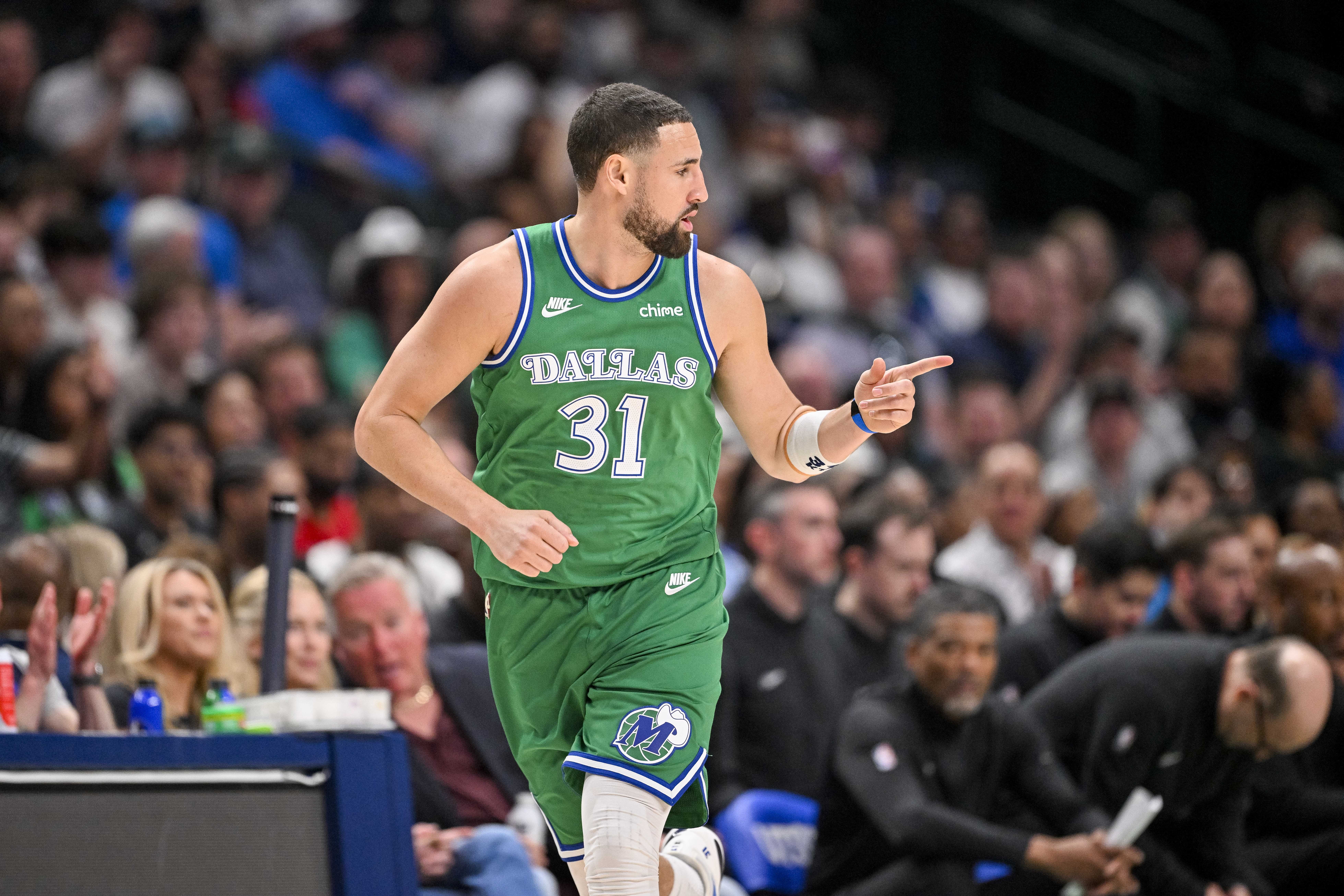 独行侠客战雄鹿 克莱&amp;华盛顿&amp;马丁&amp;马绍尔&amp;巴格利不打